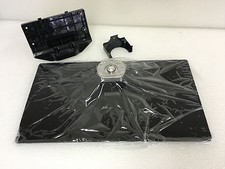 Panasonic TH-32LRU7 TV Stand