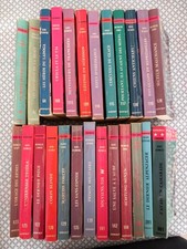 25 ROMANS GUERRE GERFAUT - ANNEES 66/76 - TBE