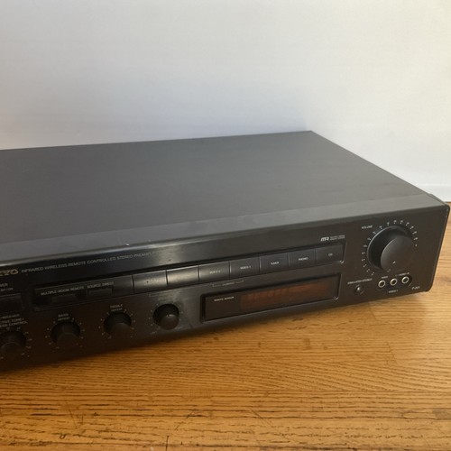 Onkyo 301 preamplifier is - preamplifier,