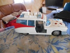 vintage voiture la CADILLAC ECTO 1 de Real Ghostbusters SOS Fantômes an 1984