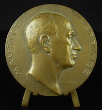 Medaille à Maurice Leprince