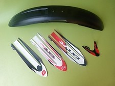 Garde boue avant noir +