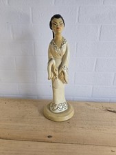 figurine femme geisha leo