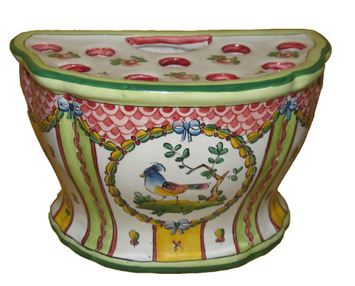 Ancienne bouquetière - , en