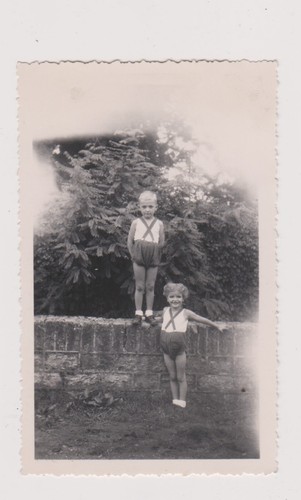 Photo ancienne enfants en - 🌳,
