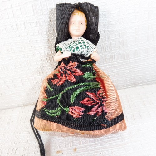 Doll poupee folklorique - doll,