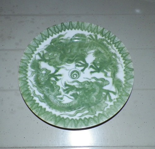 Ancienne assiette - , en