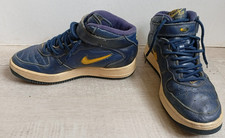 Nike Air Force One Vintage Bleu marine logo nike jaune T 41 Etat TBE