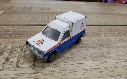 Renault express esys - , montenay