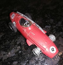 MATCHBOX OF YESTERYEAR N°Y-10 1957 MASERATI 250F