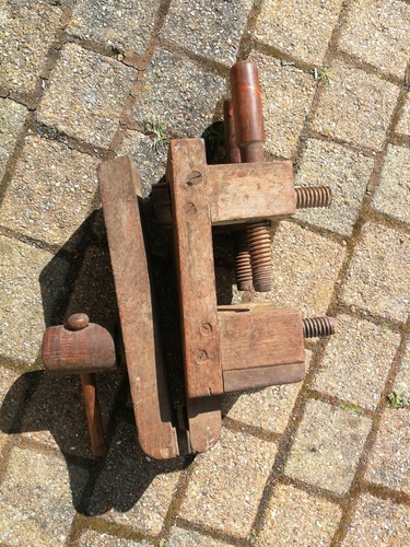 Ancien serre joint - , en