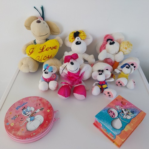 Lot peluches acessoires - lot,