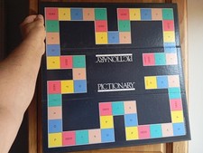 PLATEAU JEU SOCIETE PICTIONNARY 1988