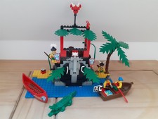 Lego Pirate Islander : set 6264 "Forbbiden Cove" de 1984 complet avec notice