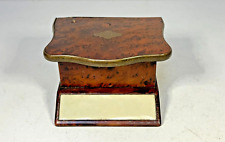 Boite pyrogène en loupe