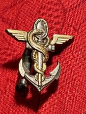 MILITAIRE: MEDECINE - INSIGNE