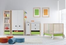 Chambre à coucher enfant MAMAMA MEEE - lit et commode