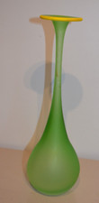 Vase à Bourgeon Verre Murrano Satiné Vert Givré Translucide Style Carlo Moretti