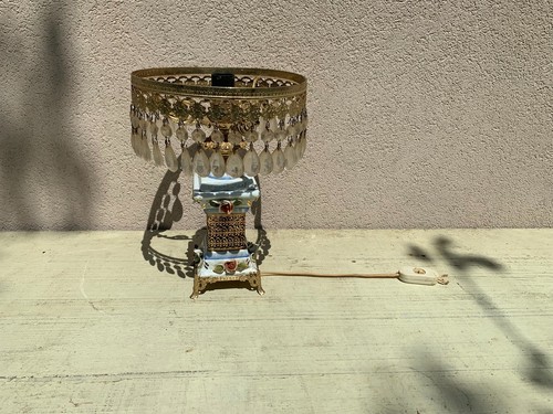 Magnifique ancienne lampe - magnifique,