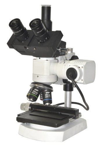 Microscope métallique