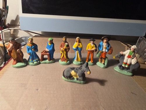 Lot santons mal peints - mal,