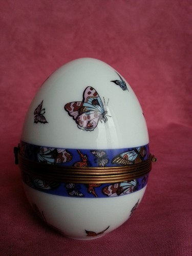 Superbe oeuf porcelaine - en,
