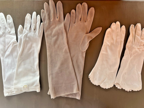 Lot pair vintage gloves - vintage,
