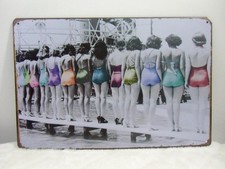Plaque murale métal déco pinup vintage retro concours de pin-ups maillot de bain