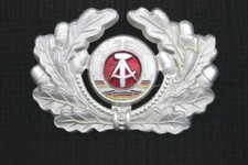 Rondache pour casquette Est-Allemande ?5a.