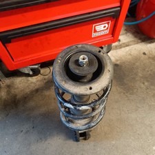 Amortisseur avant droit