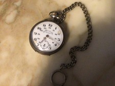 montre gousset 24h ´´La Reine des Montres Besançon ´´En argent avec sa chaîne ’´