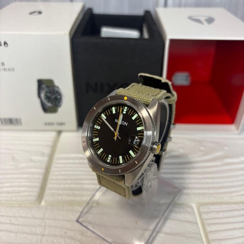 Mint condition rare nixon - rare, *
