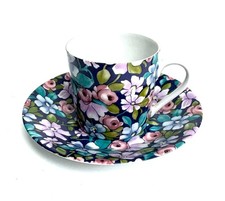 Tasse et sous-tasse en