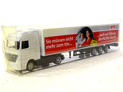 Joli camion mercedes - joli,