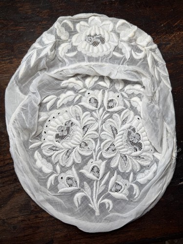 Broderie ancienne coiffe - ancienne,