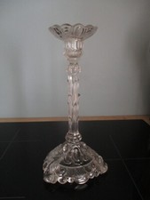 BOUGEOIR ANCIEN EN VERRE MOULE 