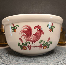 Joli bol, saladier, cul de