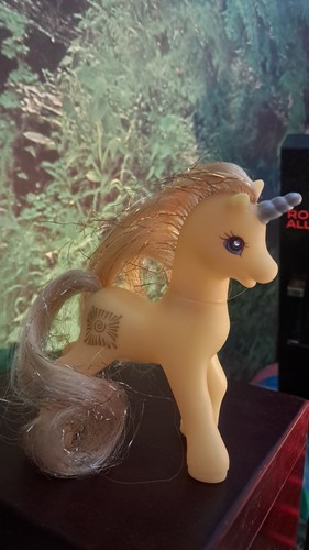 Mlp golden glow unicorn - golden,