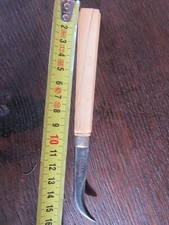 Couteau coupe muselet