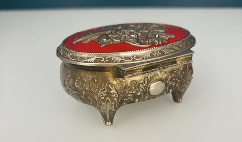 Boîte bijoux métal à - à,