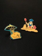 2 pin's thème Plage -