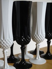 8 VINTAGES CHAMPAGNE GLASSES LEAD CRYSTAL D'ARQUES LONGCHAMP BLACK AND WHITE