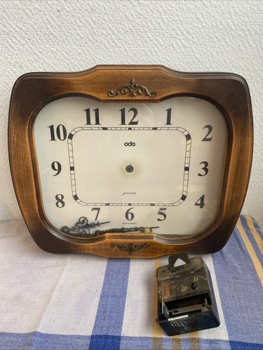 Ancienne horloge murale odo - ancienne,