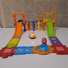 VTECH - Tut Tut Bolides  Extension circuit  Multi pistes avec 1 véhicule 