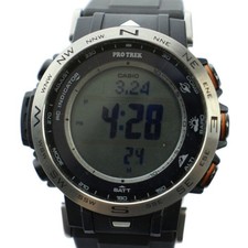 Montre numérique Casio Pro