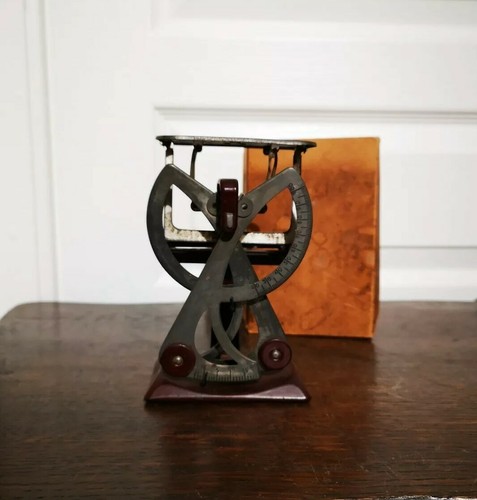 Ancien pèse lettres - ancien,