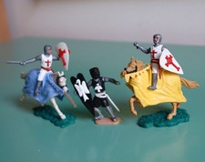 Figurines TIMPO TOYS ~ 2 Chevaliers Templiers et 1 Soldat Aigle Noir