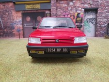 Peugeot 309 gti  rouge 1/18 Norev avec sa boîte