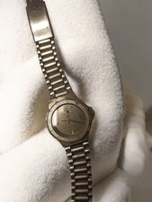 Montre ancienne femme Le