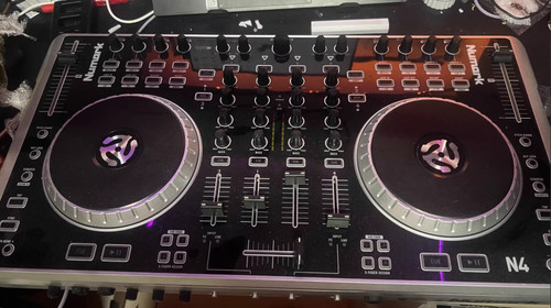 Pcs numark dj - 1, controller